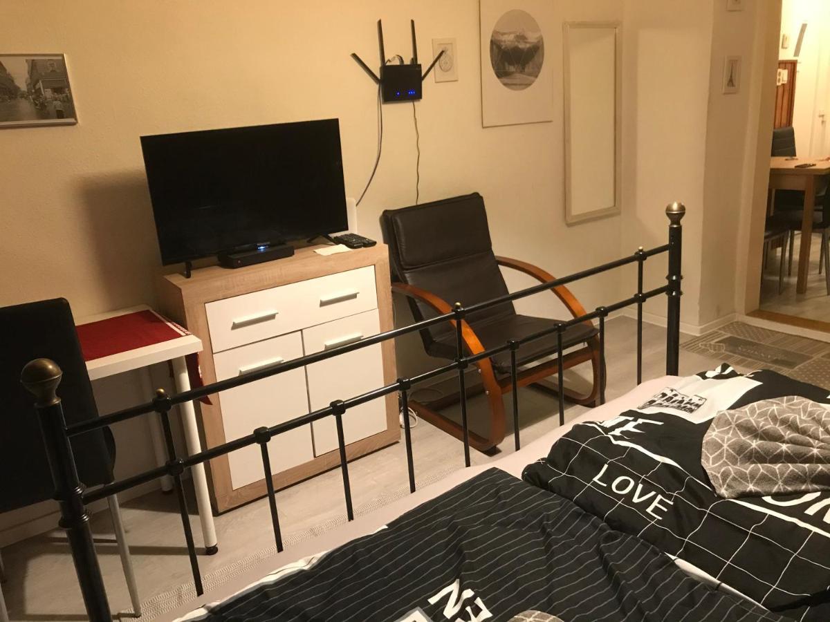 Ferienwohnung Jazmin Apartman Pécs Exterior foto